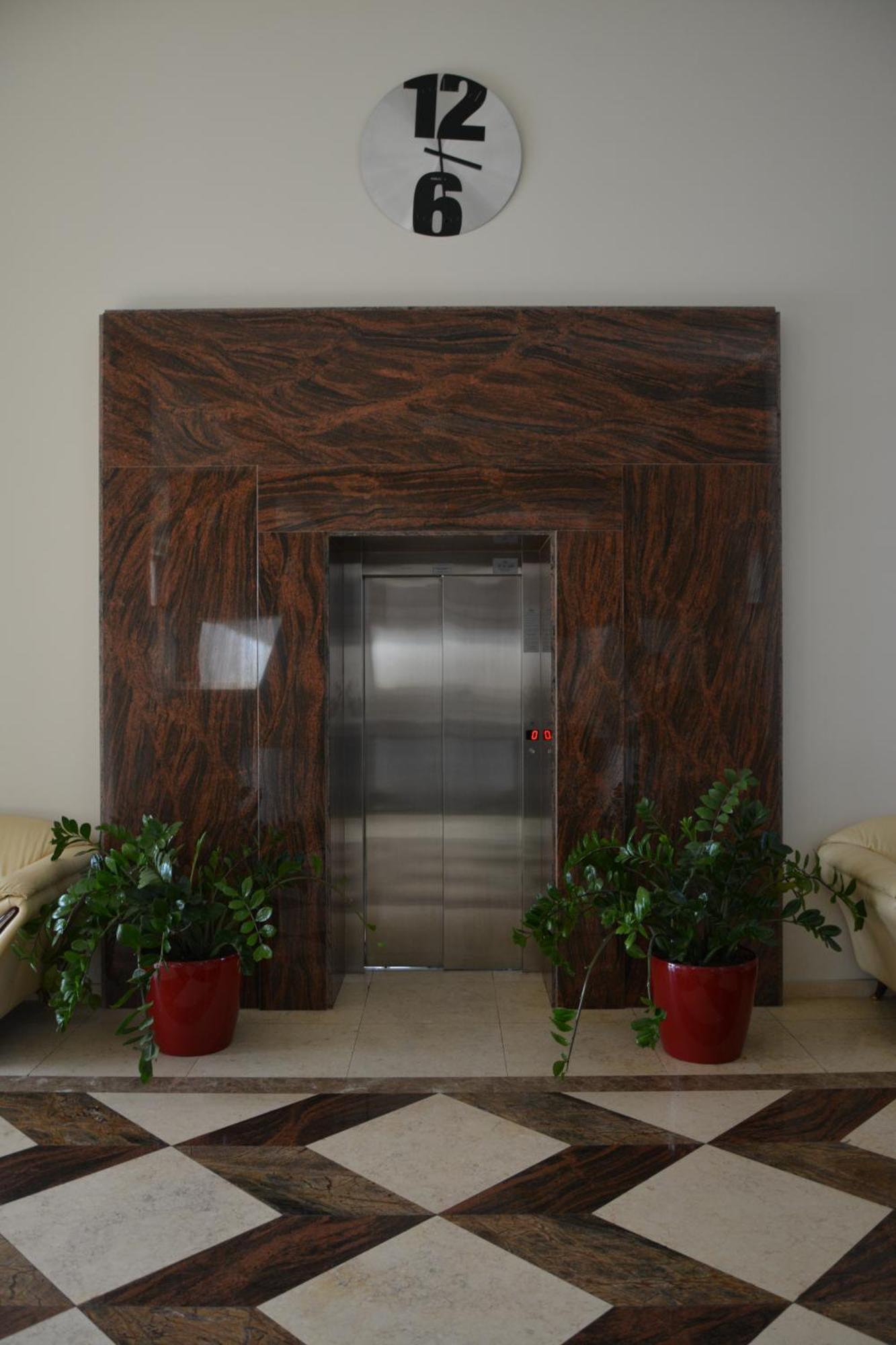 Albert Hotel Ploieşti Habitación foto